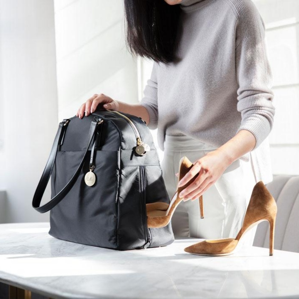 Lo & Sons O.M.G. Tote - Picture 4 of 12